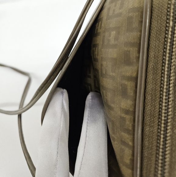 Fendi Zucchino Vintage Vinyl And PVC Crossbody Bag In Tan And Brown - Picture 11 of 12